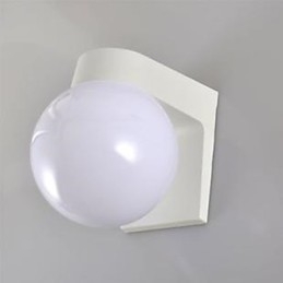 Lampa ścienna z muszli akrylowej