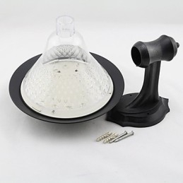 Zewnętrzna lampa słoneczna do montażu na ścianie w białej willi, na dziedzińcu, na drzwiach, do ogrodu
