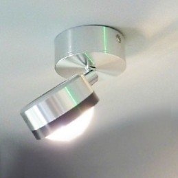 Nowoczesna lampa ścienna z rozpraszającym światłem w stylu science fiction