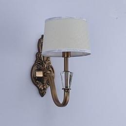 Tradycyjna klasyczna galwanizowana funkcja ochrony oczu Kinkiety ścienne Downlight Kinkiet