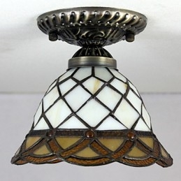Europejskie wiejskie kreatywne sztuki witrażowe absorbują światło lampy kopuły