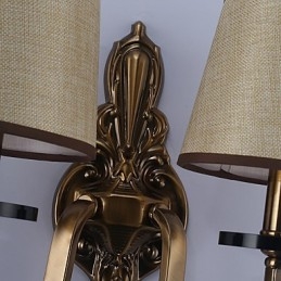 Tradycyjna klasyczna galwanizowana funkcja ochrony oczu Kinkiety ścienne Downlight Kinkiet