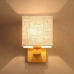 Minimalistyczna lampa stołowa z litego drewna, lampka nocna na biurko