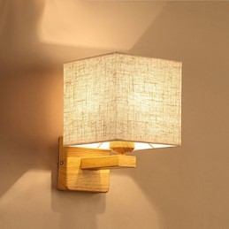 Minimalistyczna lampa stołowa z litego drewna, lampka nocna na biurko