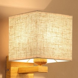 Minimalistyczna lampa stołowa z litego drewna, lampka nocna na biurko