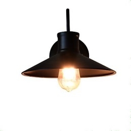 Kinkiet Kinkiety ścienne Żelazo ścienne Lampa ścienna Głupia czarna lampa miecza świetlnego na ścianie