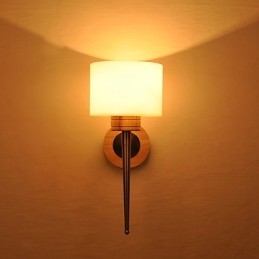 Prosta lampa ścienna, lampka nocna, biurko z kloszem szklanym i litym drewnem do sypialni, komody, salonu, pokoju dziecięcego