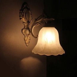 Nowoczesna, współczesna funkcja malowania dla kinkietów ściennych z oświetleniem typu downlight