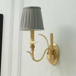 Prosty, wiejski, tradycyjny, klasyczny, mosiężny element do kinkietów ściennych w stylu mini