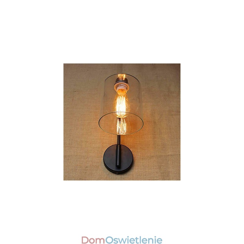 Rustykalny domek wiejski, wykończenie z czarnego tlenku, cecha oświetlenia otoczenia z ramieniem obrotowym