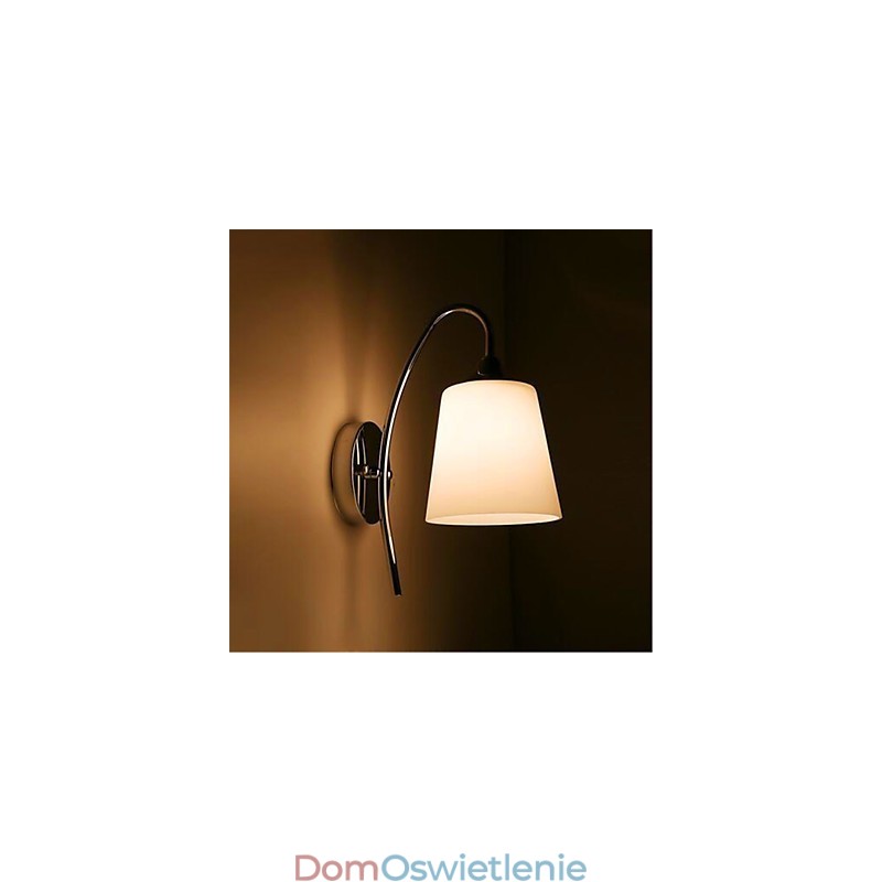 Nowoczesna minimalistyczna szklana lampa ścienna przy łóżku w pokoju hotelowym