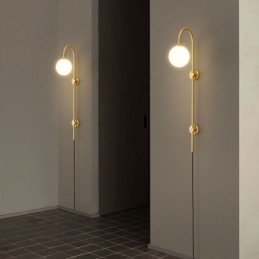 Nowoczesny kinkiet ścienny szczotkowane złoto lampa ścienna