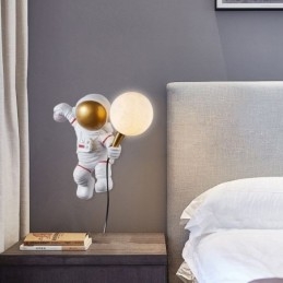 Nowoczesny kinkiet ścienny Kreatywny astronauta Żywica ścienna Lampa ścienna dla dzieci