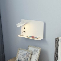 Kinkiet obrotowy z portem ładowania USB