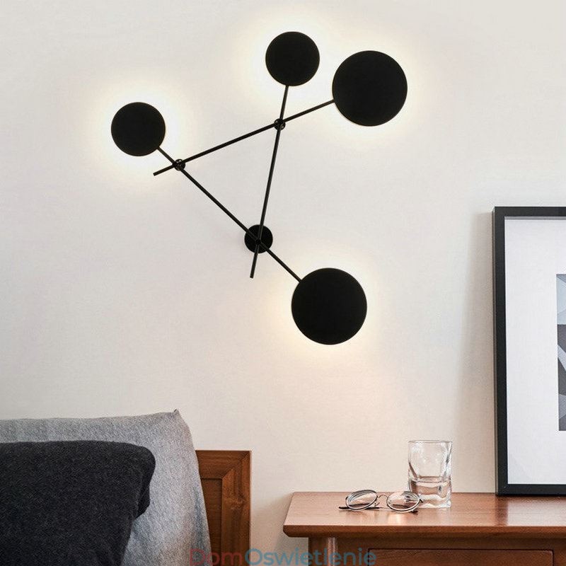 Nowoczesna lampa ścienna w kształcie geometrycznym, oprawa żelazna
