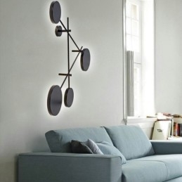 Nowoczesna lampa ścienna w kształcie geometrycznym, oprawa żelazna