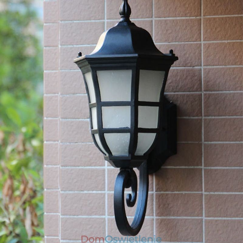 Europejska kinkiet Retro lampa zewnętrzna pojedyncza głowica wodoodporna lampa ścienna ze szkła mrożonego