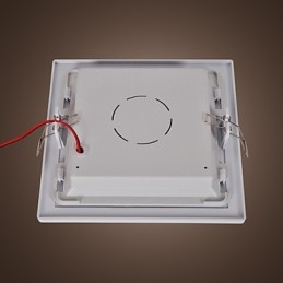 Nowoczesne lampy montowane na płasko w kształcie kwadratu