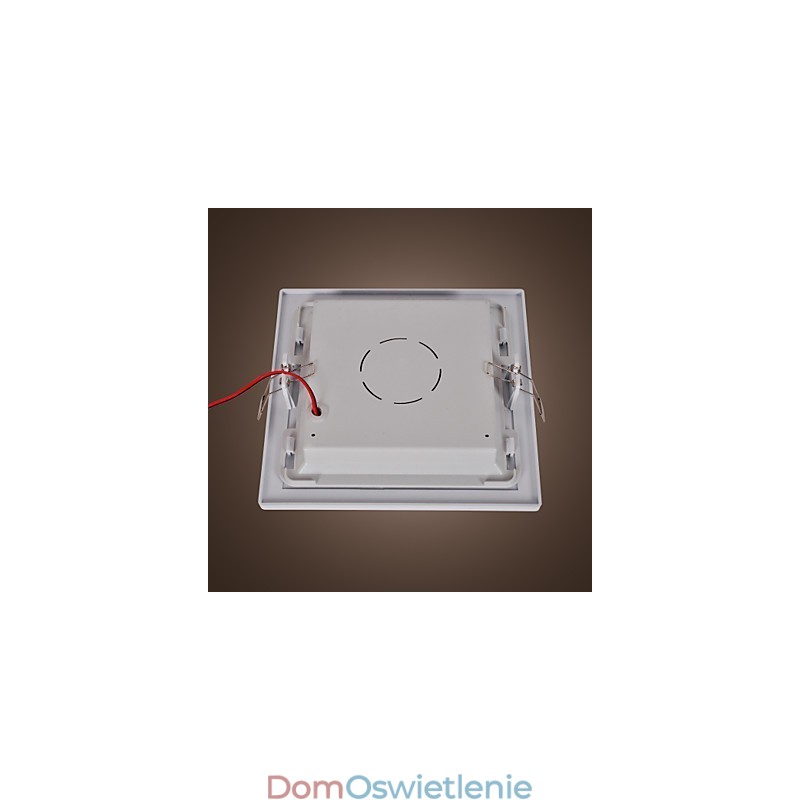 Nowoczesne lampy montowane na płasko w kształcie kwadratu