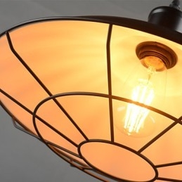 Żyrandol wiszący w stylu retro industrialnym