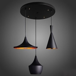 Opływowa lampa wisząca w kolorze czarnym