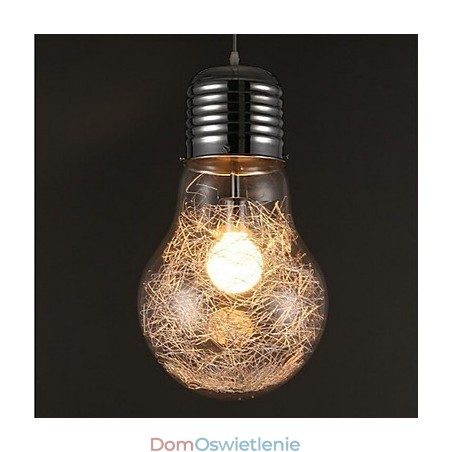 Proste pomysły z dużą żarówką, szklanym żyrandolem i lampą typu droplight Proste pomysły z dużą żarówką, szklanym żyrandolem i lampą typu droplight