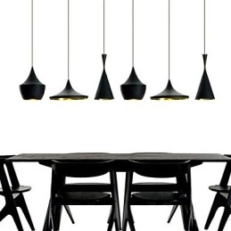 Miniaturowa lampa wisząca z metalu