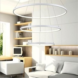 Nowoczesna lampa wisząca z trzema pierścieniami