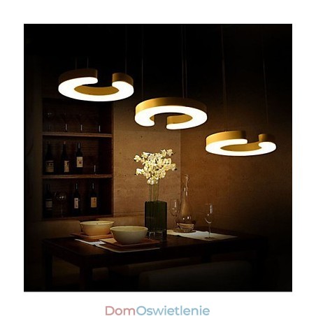 Żyrandol akrylowy typu Three C