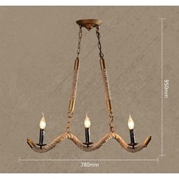 Tradycyjna klasyczna zabytkowa retro latarnia wiejska galwanizowana metalowa lampa wisząca