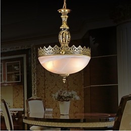 Tradycyjna klasyczna vintage retro brązowa metalowa lampa wisząca