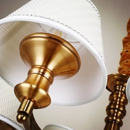 Rustykalny domek w stylu vintage mini, metalowy żyrandol galwanizowany