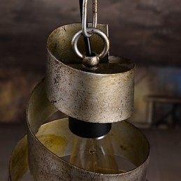 Retro Żelazna Lampa Nowoczesny Minimalistyczny Żyrandol W Stylu Industrialnym
